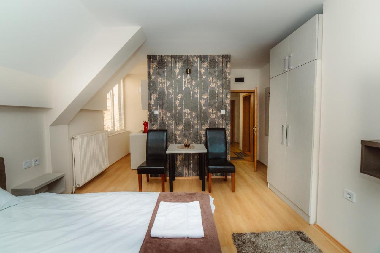 Duga Apartmani Kragujevac Exterior foto
